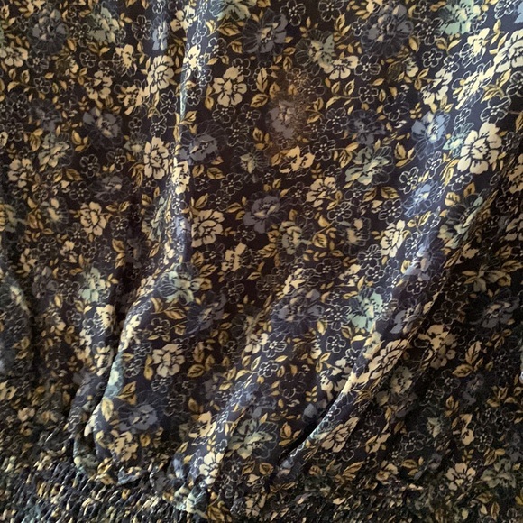 Max Studio ShortSleeve Ruffle Dress - Picture 7 of 13